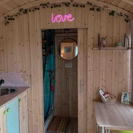 Chalet Roulotte „couleur“ *