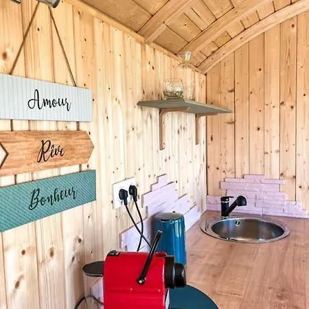 Roulotte „couleur“ בקתה