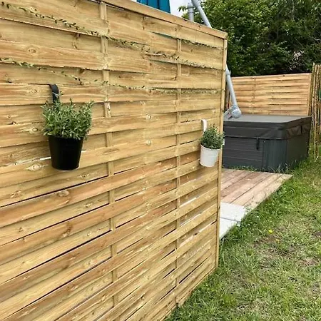 Roulotte „couleur“ בקתה קונדום